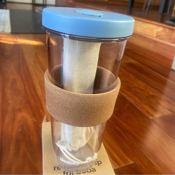 Unused, New, Dodoko Reusable Boba Cup, Blue, 710mL, 24 oz, straw/cleaner/bag - Picture 4 of 13